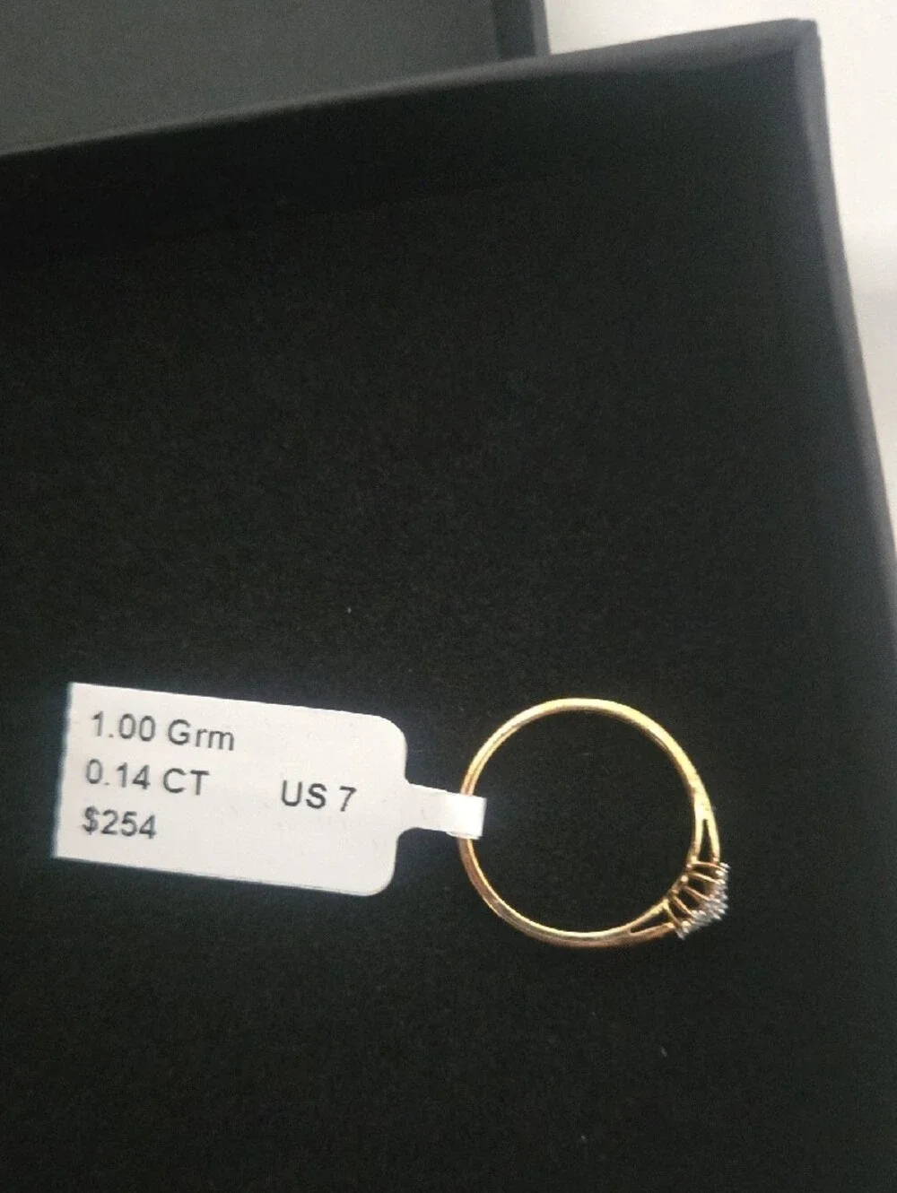 N/A elegant gold